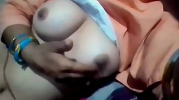Desi Babe’s Leaked Pussy Fingering Mms Goes Viral In Xxx Videos