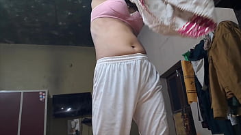 Mami Aur Bhatija Ka Chhup Chhup Ke Masti Bhara Romance, Besharam Raat Mein Unka Jismon Ka Mel