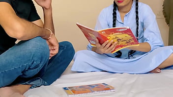 Meri Chut Ki Pyas Bujhane Ke Liye Maine Apne Teacher Ka Maza Le Liya
