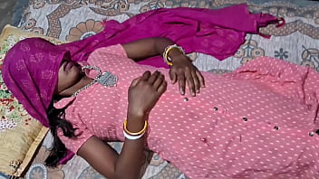 Meri Garm Sali Ki Pink Dress Mein Gand Marne Ka Video, Dehati Chudai