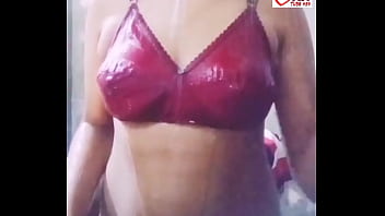 Desi Babe’s Wet Shawar And Fingering Action