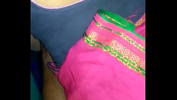 गांड मारते हुए सोती भाभी को पीछे से जोरदार चोदा