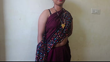 Sultry Indian Village Bhabhi Greedily Slurping Cock With Filthy Hindi Moans