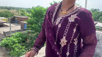 Desi Bhabhi Ne Apni Chut Aur Badan Ka Maza Pura Diya Mujhe, Hindi Mein Moan Karti Hui