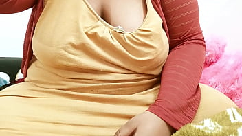 Desi Bengali Bhabhi With Massive, Irresistible Tits
