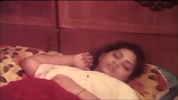 Desi Mallu Aunty Gets Roughly Pounded