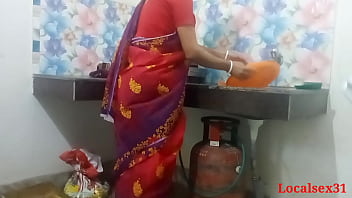 Desi Bengali Bhabi’s Red Saree Kitchen Fuck – Raw Village Lust Unleashed