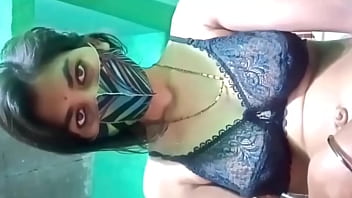 Granddaughter’s Finger-fucking Ecstasy: Desi Xxx Hindi Mms Goes Viral