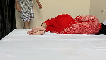 Sasur Ji Ne Bahu Ki Tight Chut Ko Chod Chod Ke Ragad Diya