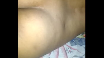 मोटी देसी भाभी की फूली हुई गांड का मजेदार दर्शन