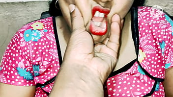 Desi Bhabhi Getting Railed By The Neighbor’s Young Stud