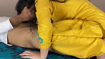 Massive Hard Rod Rubdown For Curvy Indian Auntie’s Desi Pussy