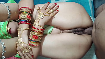 बाबू तुम्हारी गंदी बातें सुनकर मेरी चूत गीली हो जाती है, सील फटने वाली है