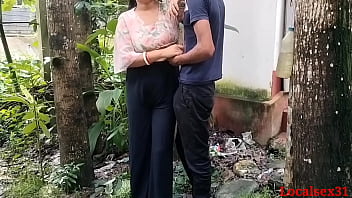 Outdoor Desi Girlfriend Hardcore Fucking