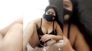 Desi Babe’s Wild Live Sex Show