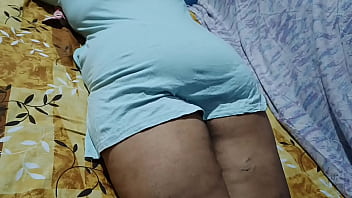 Desi Bhabi Jiya’s Plump Ass Gets A Deep, Sensual Massage