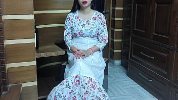 भाई ने सोते हुए बहन को चोदकर दिया गहरा आनंद