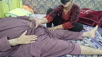 Desi Pakistani Housewife Gets Railed By Her Stepdad