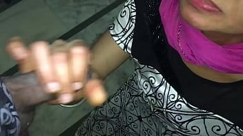 Indian Desi Bhabhi’s Thirsty Mouth Devours Hot Gujju Load