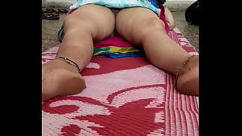 Aunty’s Sensual Desi Massage