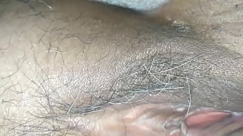 Moti Chut Wali Aunty
