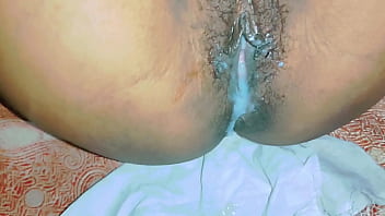 Desi Housewife’s Raw Homemade Fuck Tape