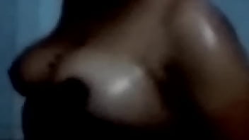 Desi Anu’s Wet And Wild Bath Time