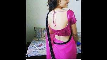Sizzling Desi Bhabhi’s Instagram – @adult Buzzz